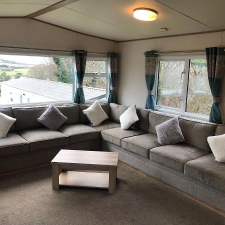 Classy Caravan With Ample Space Bembridge Luaran gambar